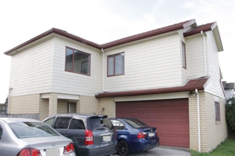 Photo of property in 16a Charlenne Close, Ranui, Auckland, 0612