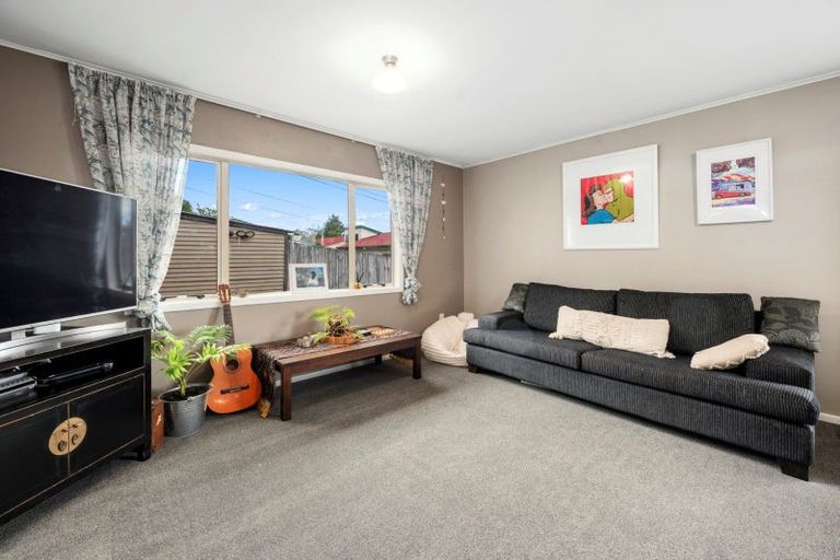 Photo of property in 65 Mountain Road, Western Heights, Rotorua, 3015