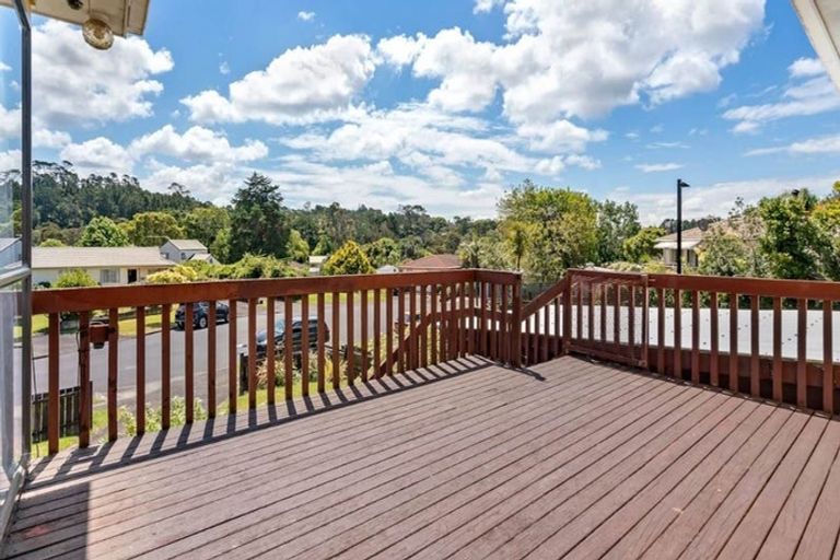 Photo of property in 13 Elvira Place, Ranui, Auckland, 0612