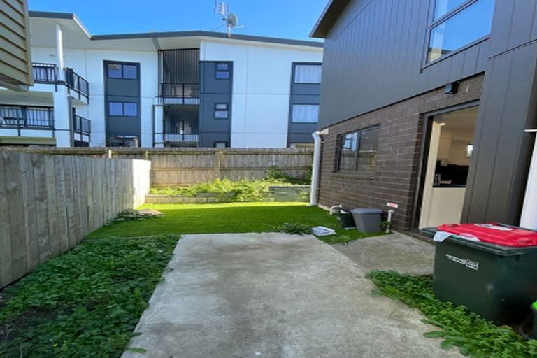 Photo of property in 1/3226 Great North Road, New Lynn, Auckland, 0600