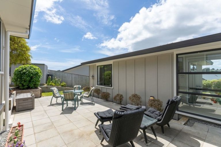 Photo of property in 8 Dusky Crescent, Aotea, Porirua, 5024