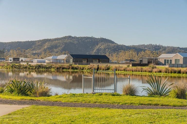 Photo of property in 300 Harbour Drive East, Matarangi, Whitianga, 3592