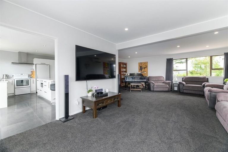 Photo of property in 207 Te Atatu Road, Te Atatu South, Auckland, 0610