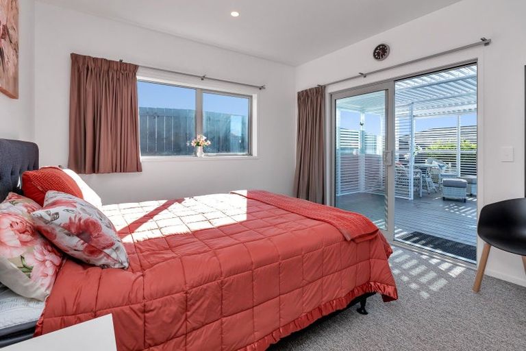 Photo of property in 11 Sea Dune Place, Ruakaka, 0116