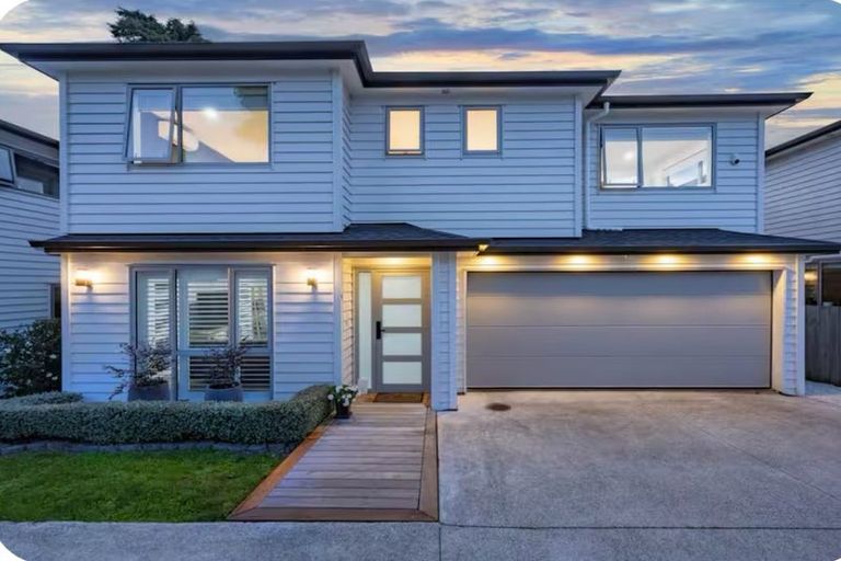 Photo of property in 20d Kaurilands Road, Titirangi, Auckland, 0604