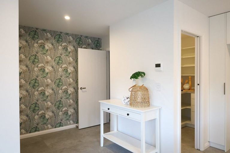 Photo of property in 2 Samuel Place, Terrace End, Palmerston North, 4410