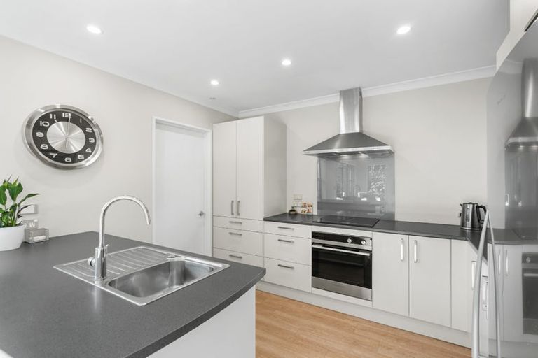 Photo of property in 3/502 Harewood Road, Harewood, Christchurch, 8051