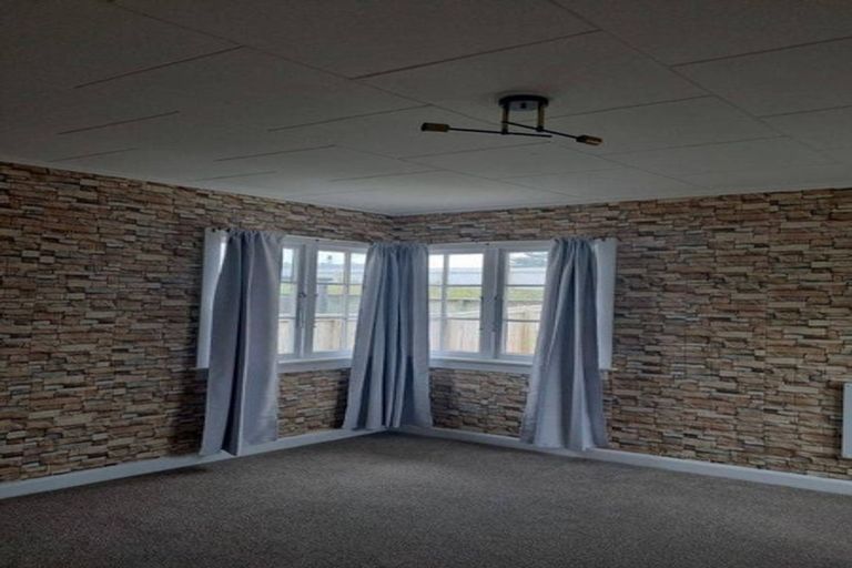 Photo of property in 7a Karaka Street, Castlecliff, Whanganui, 4501