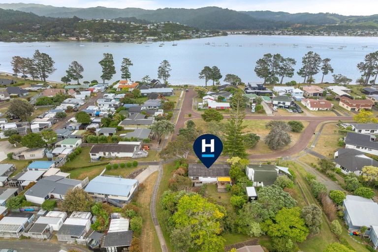 Photo of property in 33 Dunlop Drive, Pauanui, Hikuai, 3579
