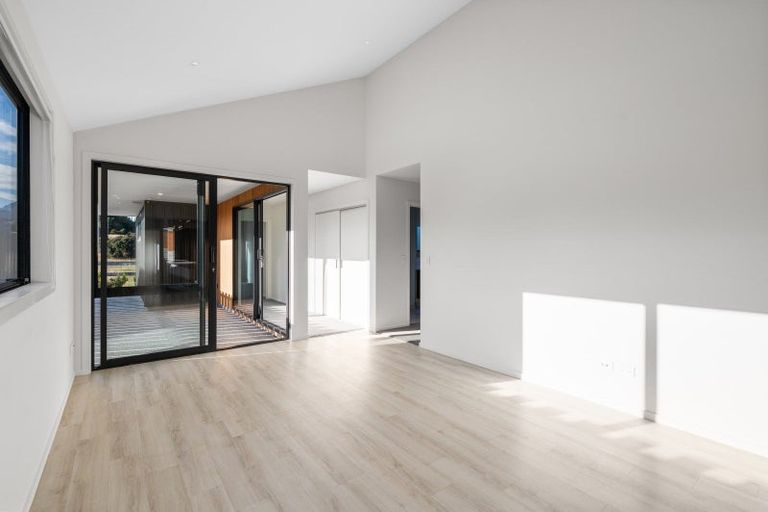 Photo of property in Northlake, 40 Malvern Road, Wanaka, 9305