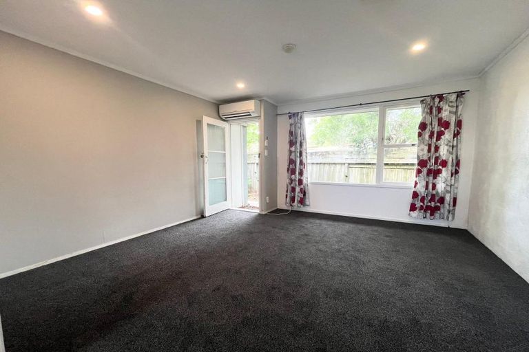 Photo of property in 3/15 Glengarry Road, Glen Eden, Auckland, 0602