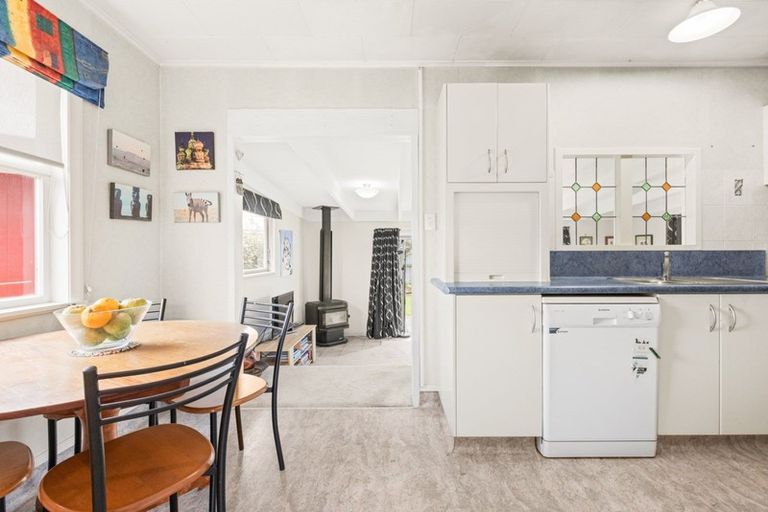 Photo of property in 12 Liverpool Crescent, Tamatea, Napier, 4112