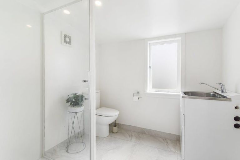 Photo of property in 2/117 Great South Road, Manurewa, Auckland, 2102