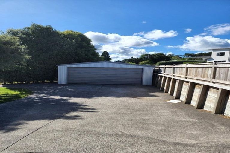 Photo of property in 1185 South Road, Oakura, 4314