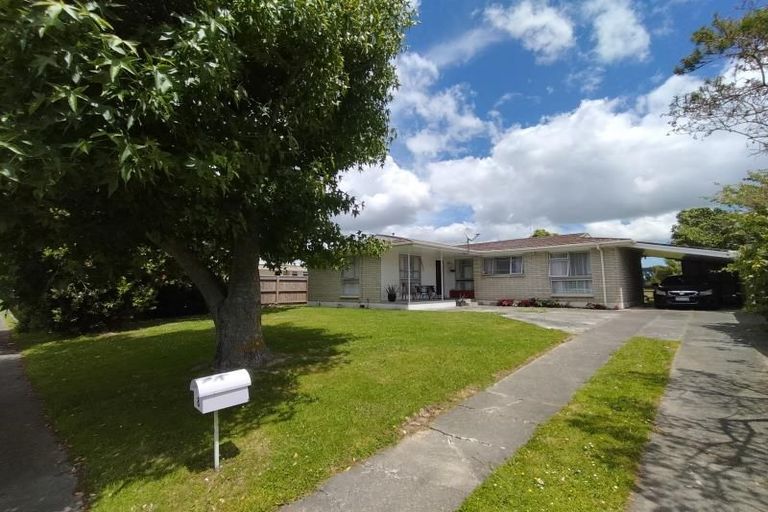 Photo of property in 8 Egmont Place, Westbrook, Palmerston North, 4412