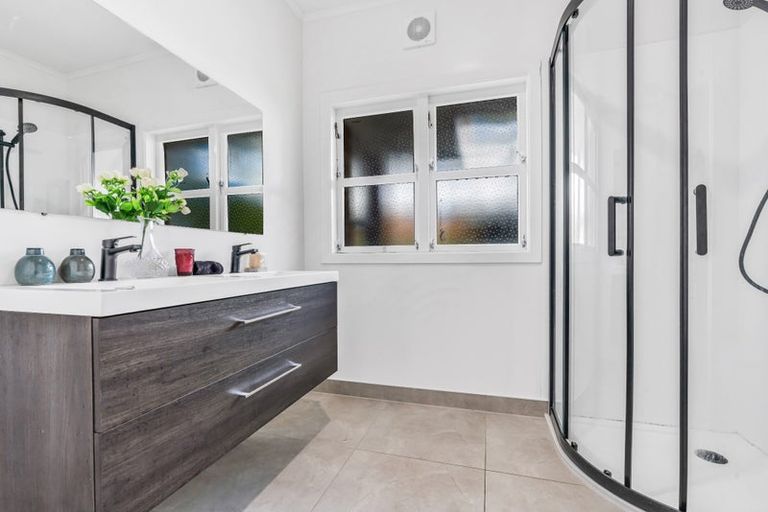 Photo of property in 40 Shirley Avenue, Papakura, 2110