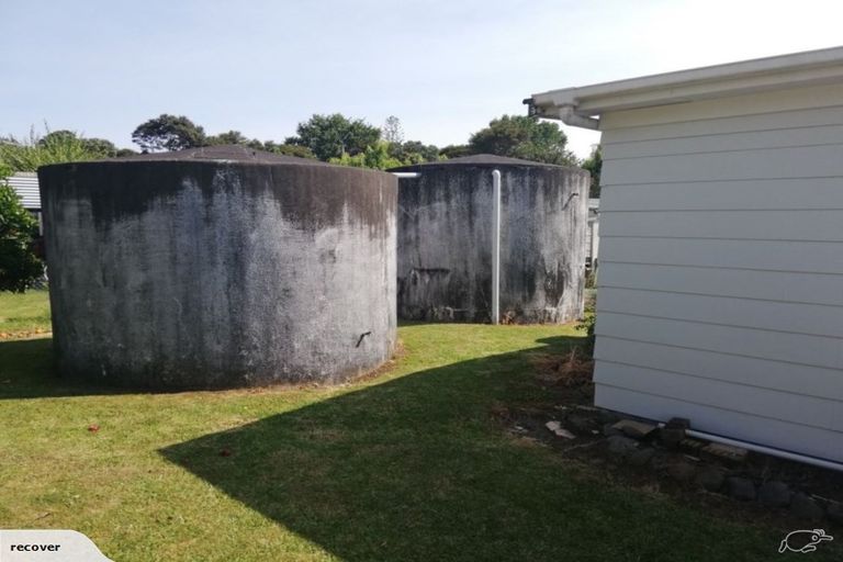 Photo of property in 23 Orere Point Road, Orere Point, Papakura, 2585