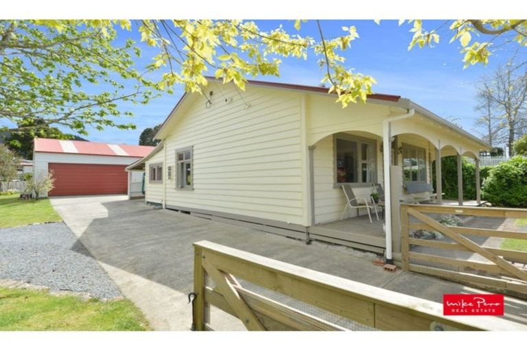 Photo of property in 69 King Street, Hikurangi, 0114