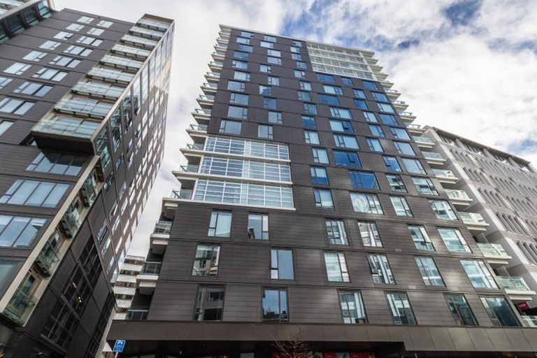 Photo of property in Pinnacle Apartments, E903/160 Victoria Street, Te Aro, Wellington, 6011