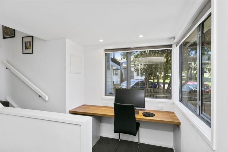 Photo of property in 19a Omar Street, Khandallah, Wellington, 6035