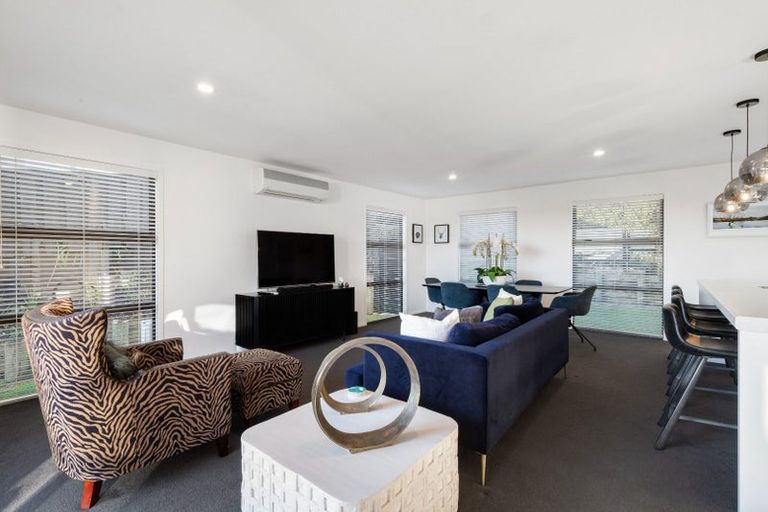 Photo of property in 23 Stockyard Crescent, Pukekohe, 2120