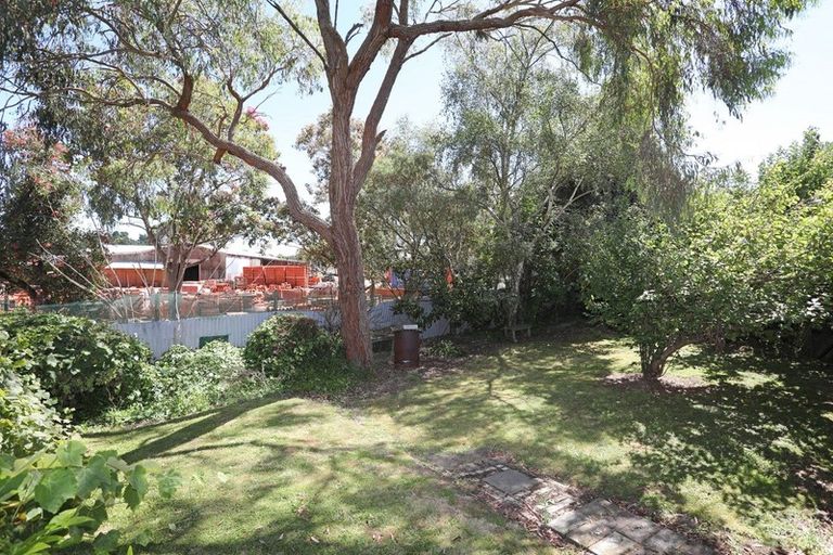 Photo of property in 96 Alexandra Street, Marton, 4710