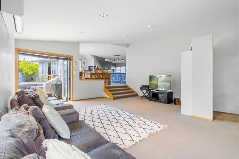 Photo of property in 33 Links Avenue, Mount Maunganui, 3116