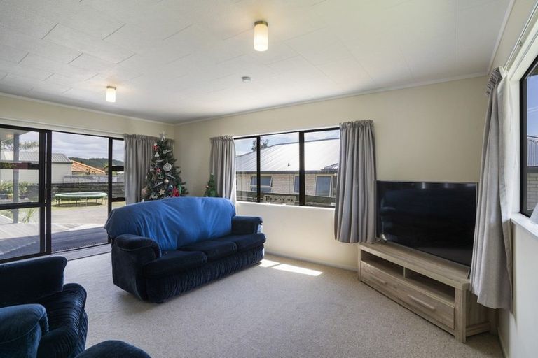 Photo of property in 128 Durrant Drive, Whangamata, 3620