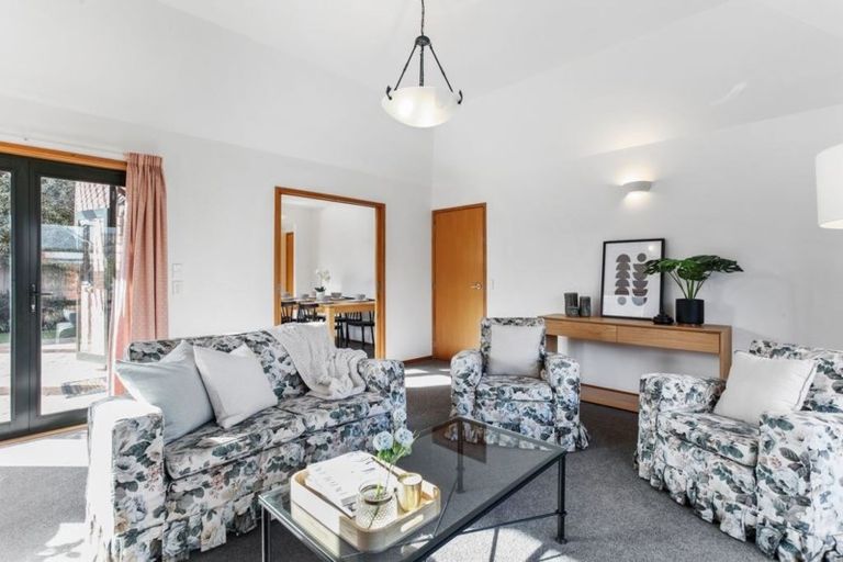 Photo of property in 2 Royal Elm Lane, Bryndwr, Christchurch, 8053