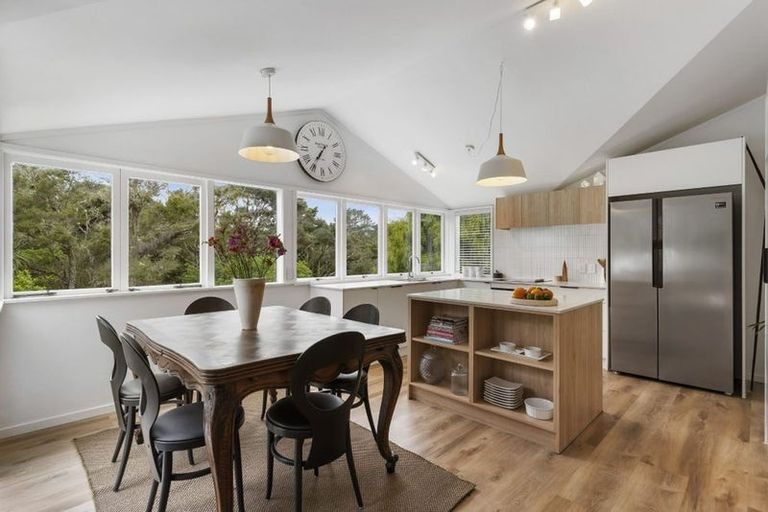 Photo of property in 21 Vienna Place, Birkenhead, Auckland, 0626