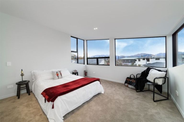 Photo of property in 39 Hyland Street, Wanaka, 9305