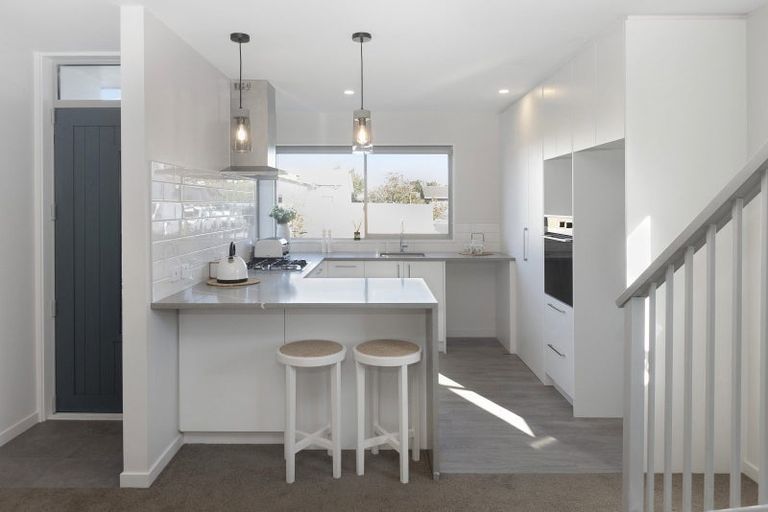 Photo of property in 25 Kakapo Lane, Redwood, Christchurch, 8051