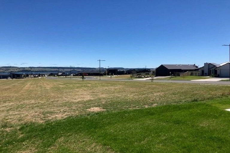 Photo of property in 20 Maunganamu Drive, Wharewaka, Taupo, 3330