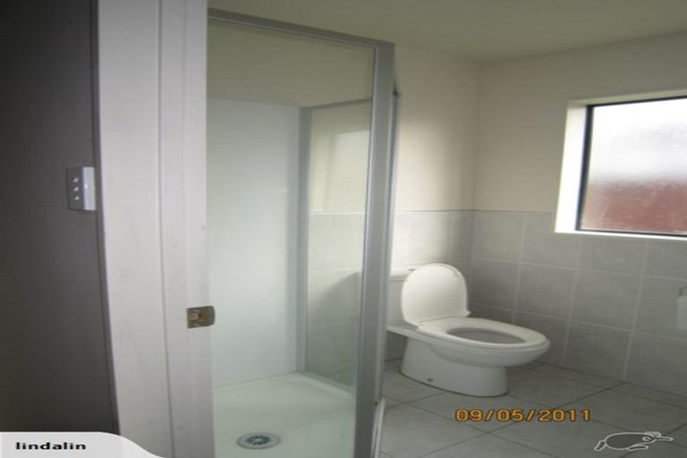 Photo of property in 27a Don Buck Road, Massey, Auckland, 0614