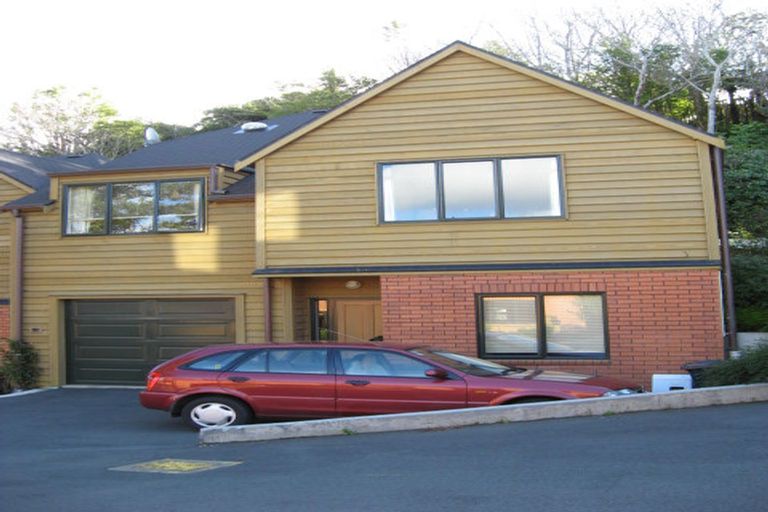 Photo of property in 37 Futuna Close, Karori, Wellington, 6012