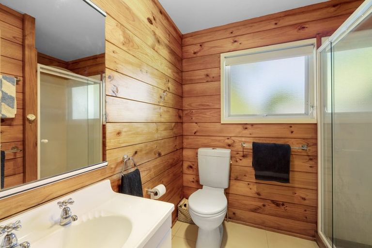 Photo of property in 12 Frank Frethey Place, Highlands Park, New Plymouth, 4312