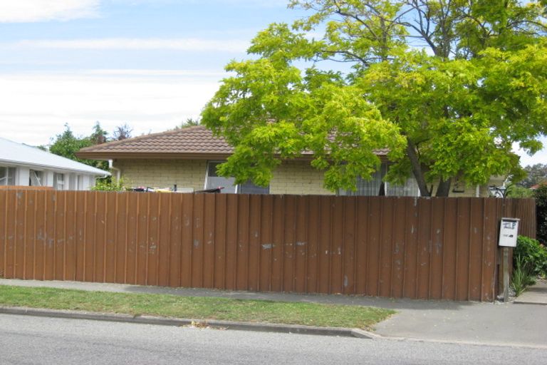 Photo of property in 1/11 Pateke Place, Bromley, Christchurch, 8062
