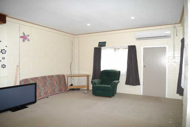 Photo of property in 16 Island View Terrace, Waikanae Beach, Waikanae, 5036