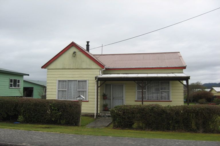 Photo of property in 14 Mills Street, Runanga, 7803