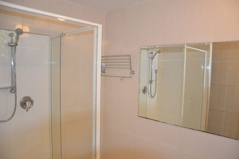 Photo of property in 4/24 Karaka Street, New Lynn, Auckland, 0600