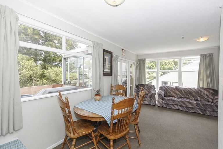 Photo of property in 224 Don Buck Road, Massey, Auckland, 0614