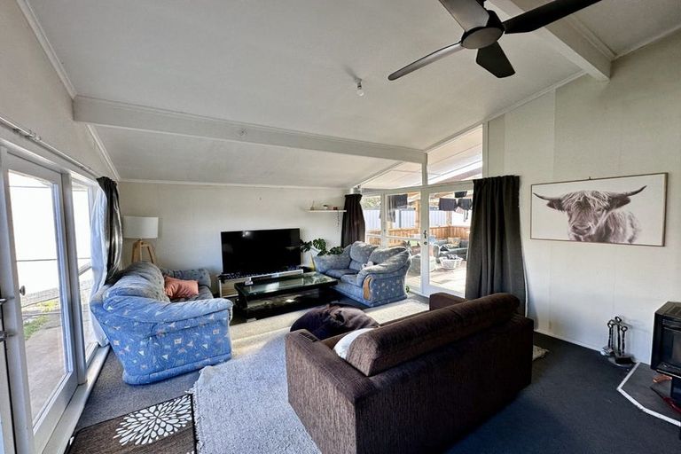 Photo of property in 2 Newcastle Street, Hokowhitu, Palmerston North, 4410