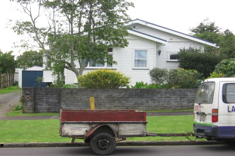 Photo of property in 20 Grande Vue Road, Papatoetoe, Auckland, 2025
