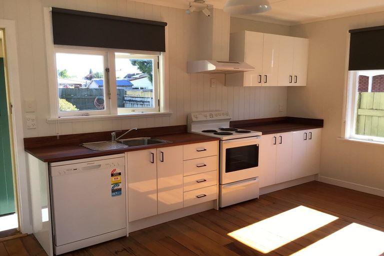 Photo of property in 21 Rata Street, Roslyn, Palmerston North, 4414