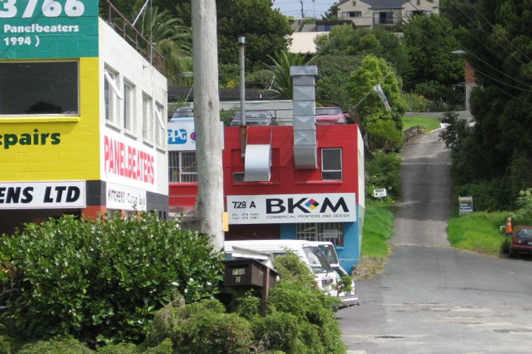 Photo of property in 2/728 Beach Road, Browns Bay, Auckland, 0630