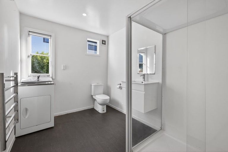 Photo of property in 231 Geraldine Street, Edgeware, Christchurch, 8013