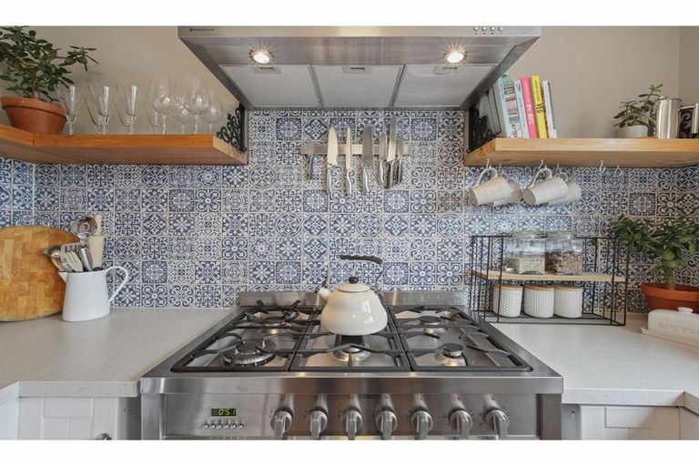 Photo of property in 105 Osborne Street, Waltham, Christchurch, 8011