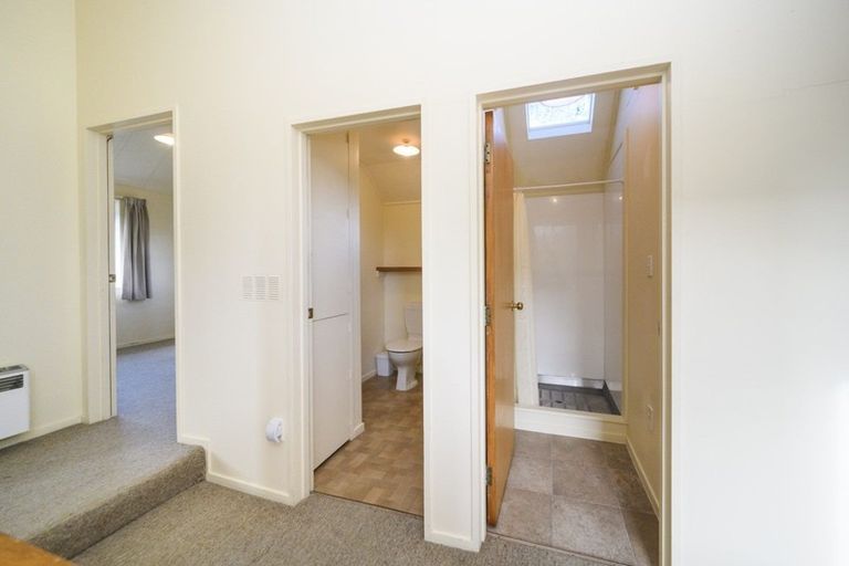 Photo of property in 3 Dampier Avenue, Awapuni, Palmerston North, 4412