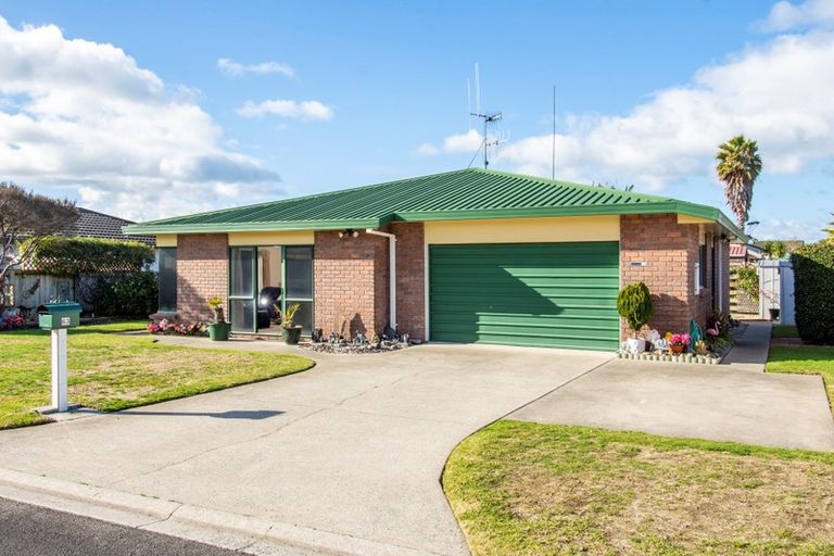 Photo of property in 63 Kane Road, Papamoa Beach, Papamoa, 3118