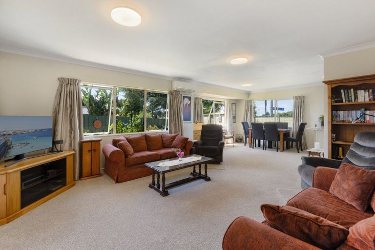 Photo of property in 2 Abbey Way, Judea, Tauranga, 3110